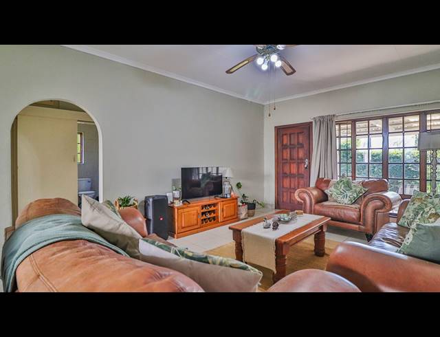 2 BEDROOM SIMPLEX FOR SALE IN BOUGHTON
